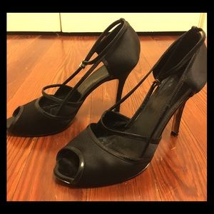 MaxMara peep-toe strappy black pumps